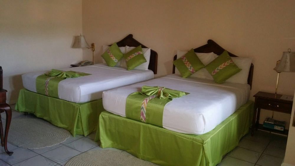 Villa Sonate Runaway Bay Bagian luar foto